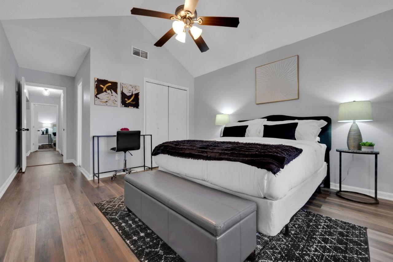 Plush Two Bedroom Retreat. A Home Away From Home! 里弗代尔 外观 照片